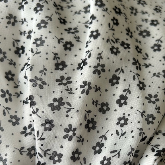 đź–¤New White Black Floral Print Off Shoulder Spring Summer Cute Midi Dressđź–¤ - Picture 5 of 5